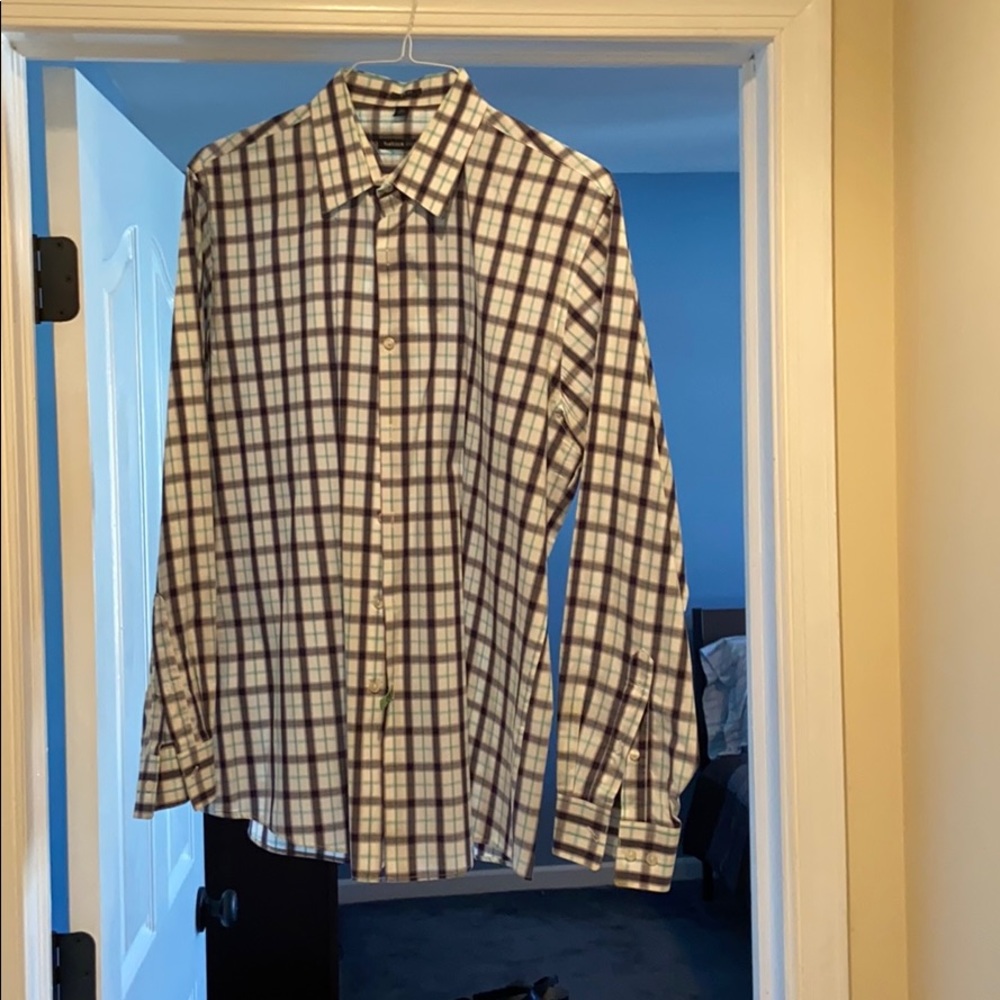 Van Heusen men’s dress shirt